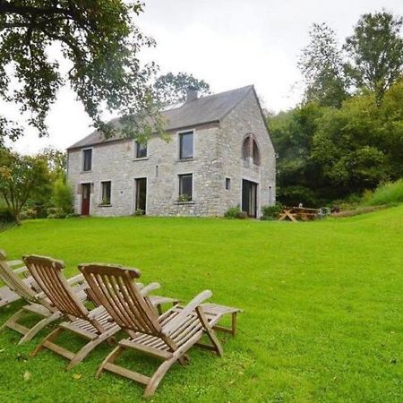 Quaint Holiday Home In Robechies Amid Meadows シメイ エクステリア 写真